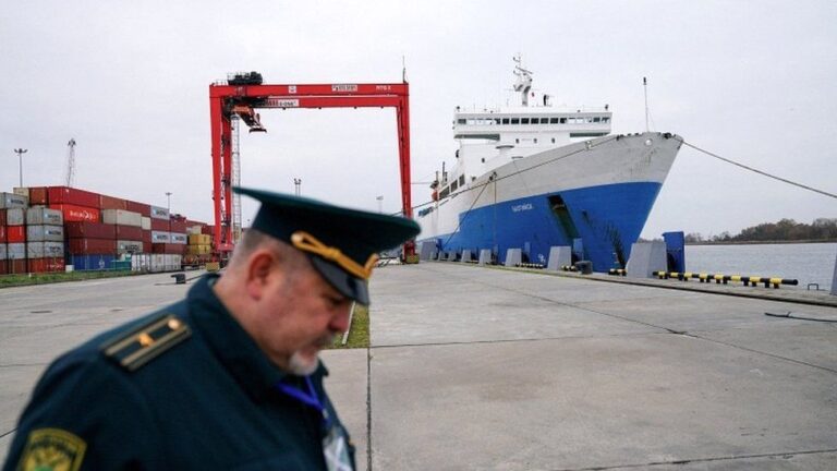 Kaliningrad Russia warns Lithuania of consequences over rail transit blockade
