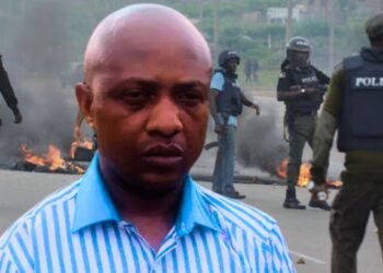 Convicted billionaire and kidnap kingpin, Evans, seeks clemency and offers to surrender his loot in a plea for leniency.”